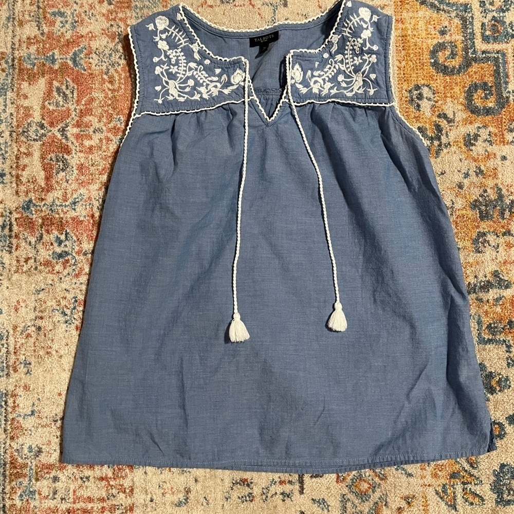 Talbots sky blue 100% cotton sleeveless embroidered tank top blouse